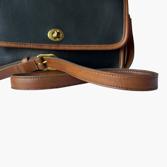 Vintage 1980s Coach Spectator City Bag Black Tan Leather Crossbody Quiet Luxury - Picture 8 of 16